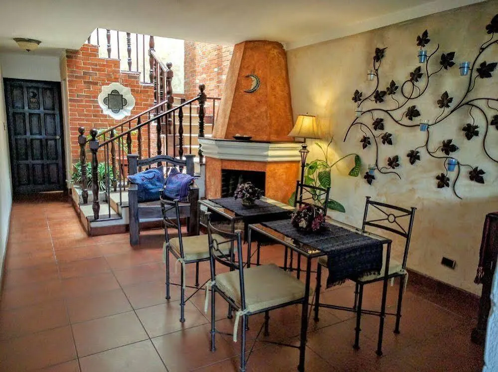 אנטיגואה גואטמלה Hotel Posada De La Luna