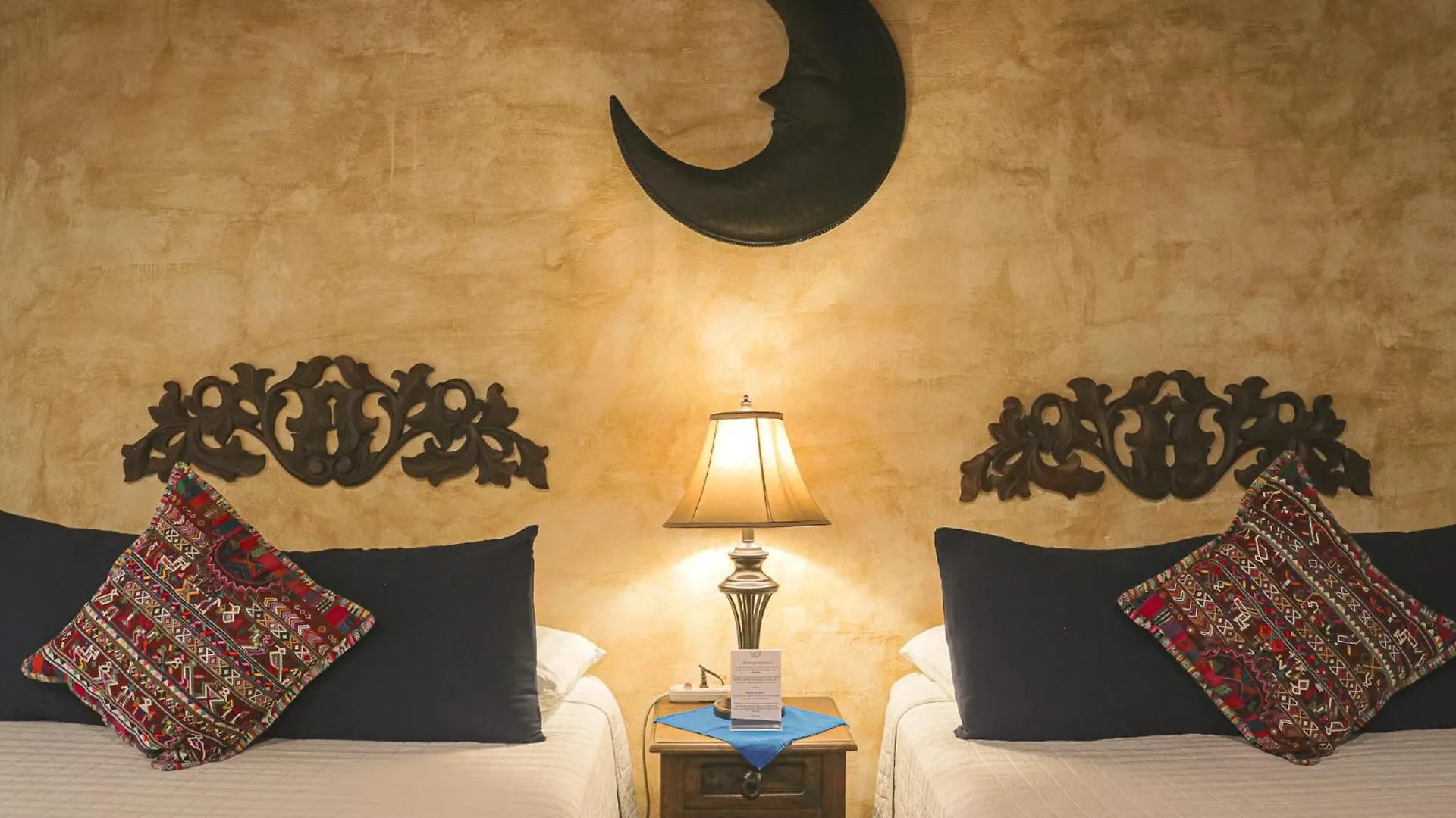 Hotel Posada De La Luna Antigua Guatemala